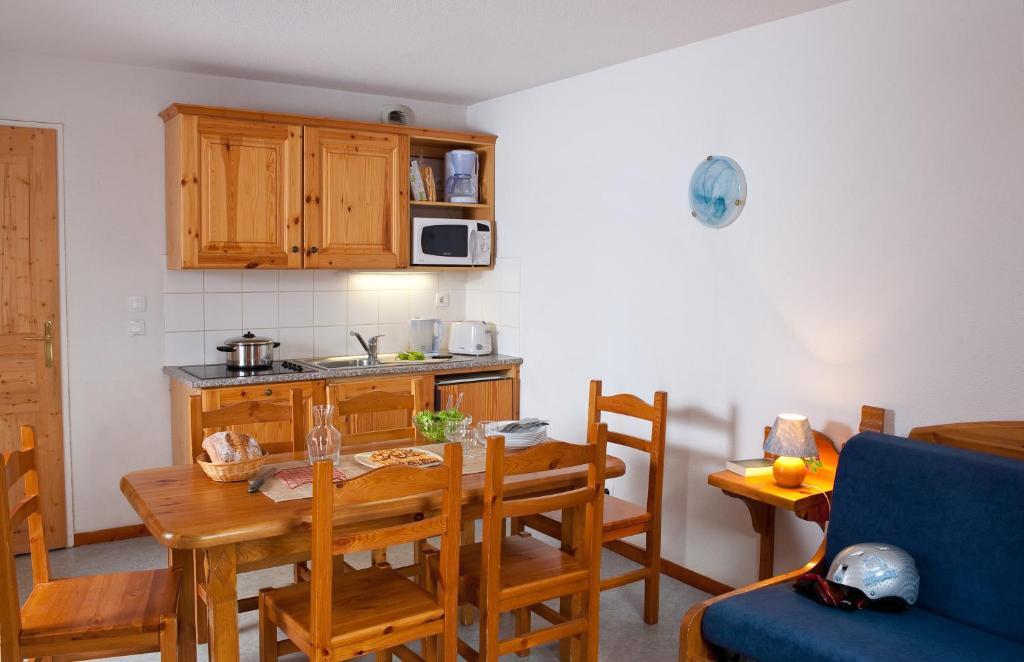 Madame Vacances Appartements Et Chalets La Fontaine Du Roi La Chal Kamer foto
